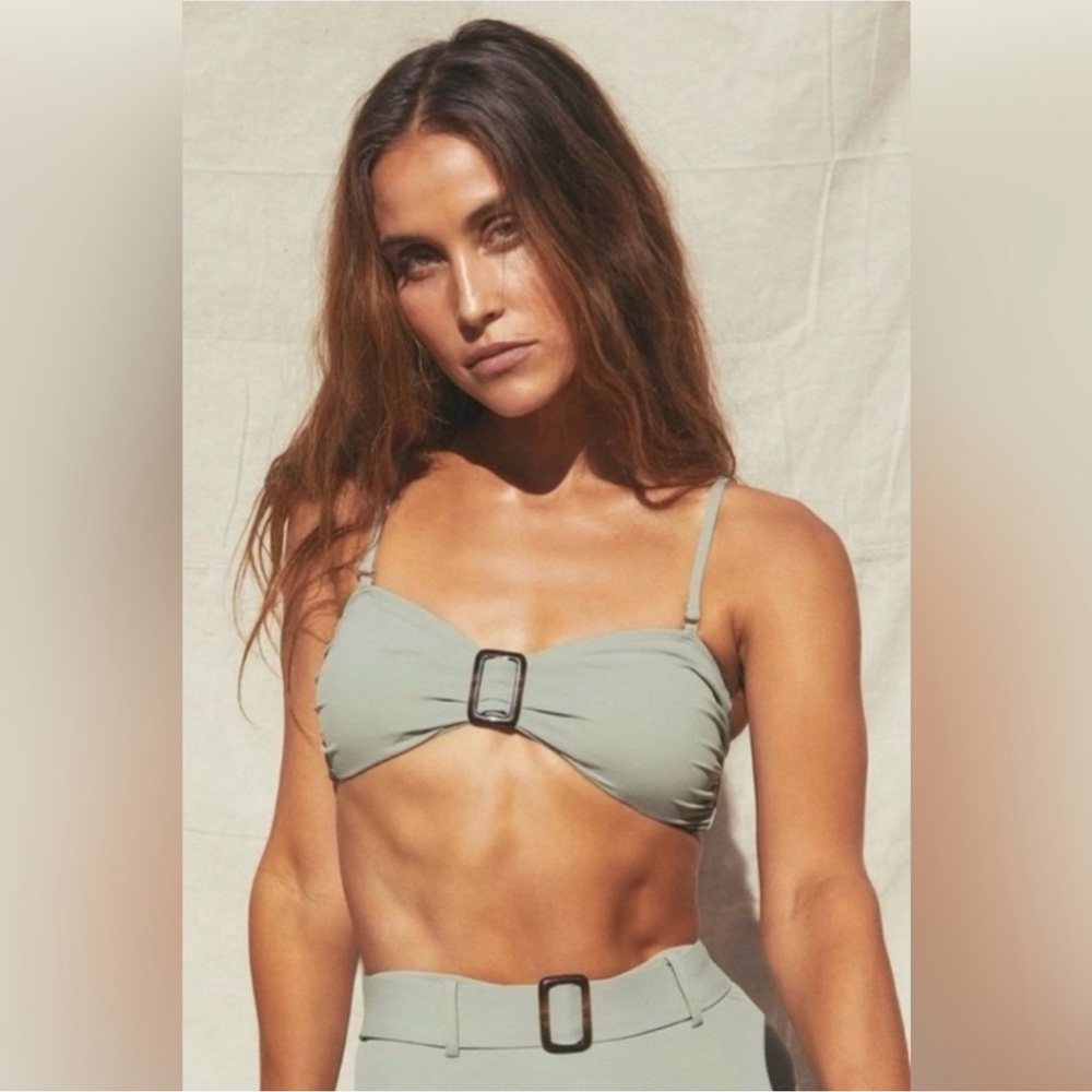 NWT Lulu’s Sage Green Ribbed Buckle Bikini Top / Small